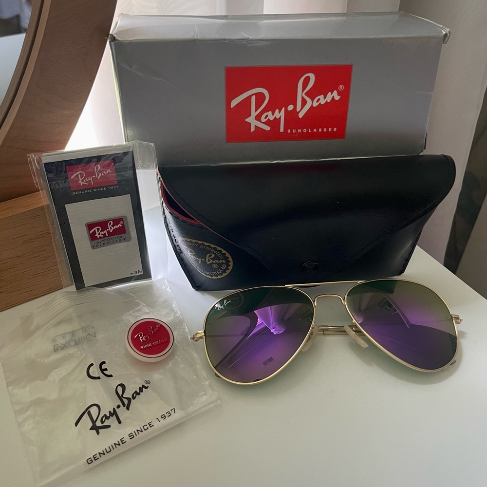 Authentic Ray-Ban aviator flash lens sunglasses
